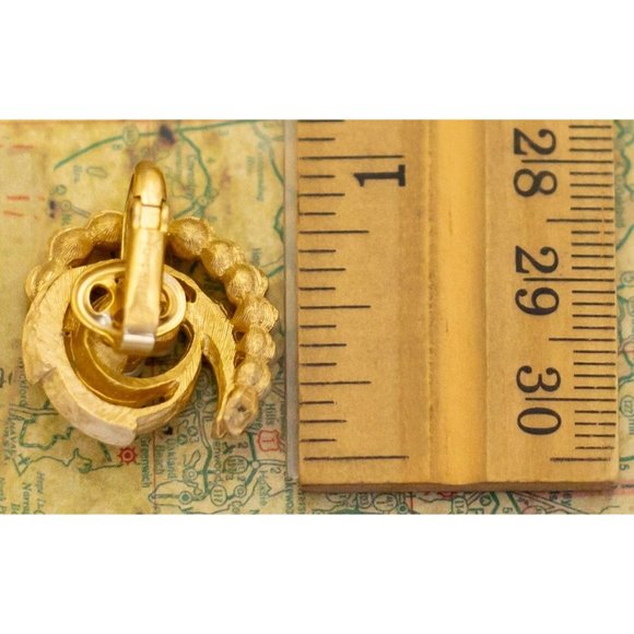 Vintage Pearled Spiral Clip On Earrings by Crown Trifari i29 - Picture 3 of 3